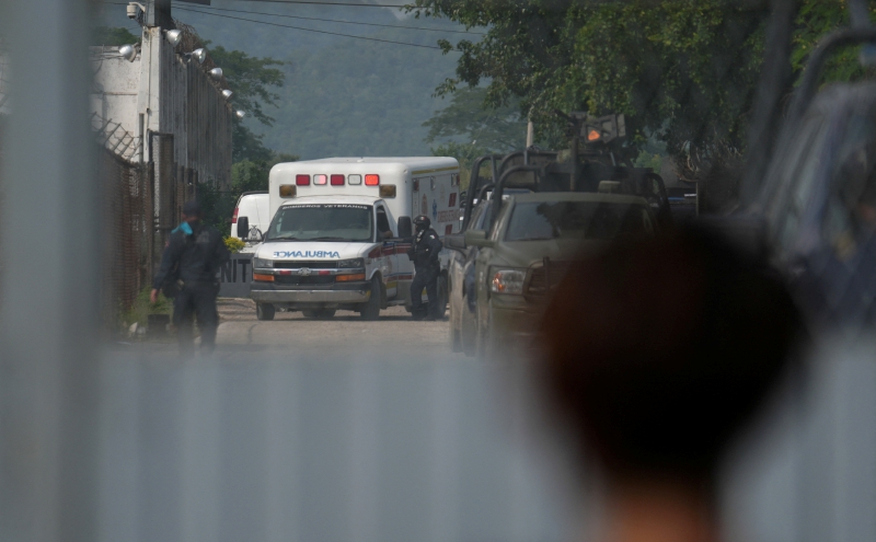 Mexico prison brawl leaves 10 dead