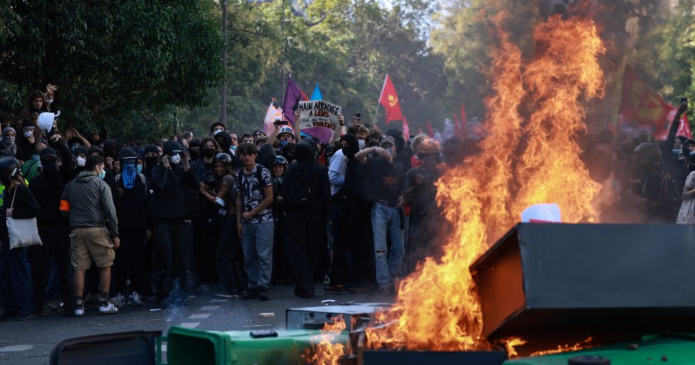 What are French students protesting for & will it impact France's upcoming presidential elections?