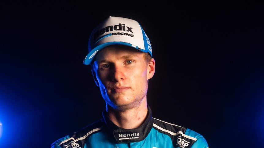Breaking: Bates dedicates historic Bathurst lap to late mum after stunning qualifying