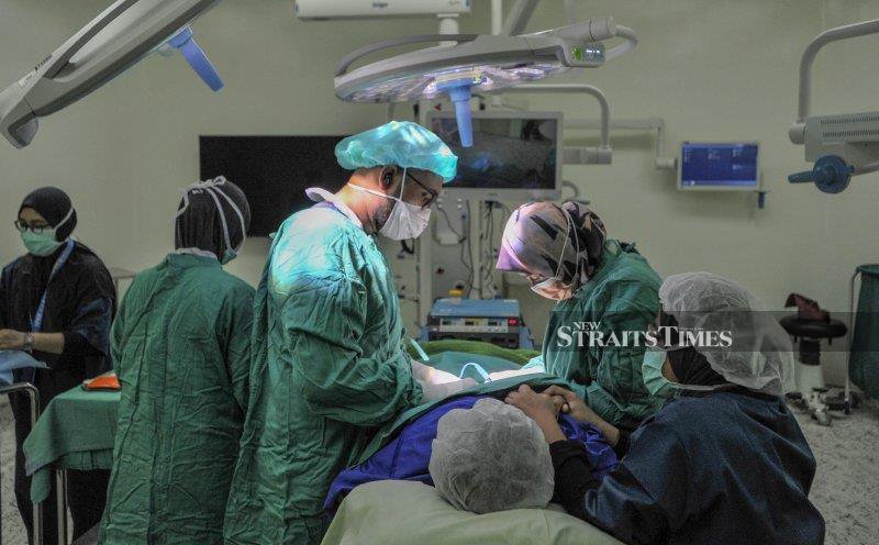 Permanent posts for contract doctors will help stem brain drain, says APHM