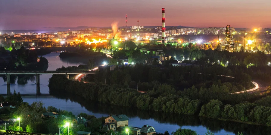 Video captures aftermath of drone strike on Russian refinery in Ukhta