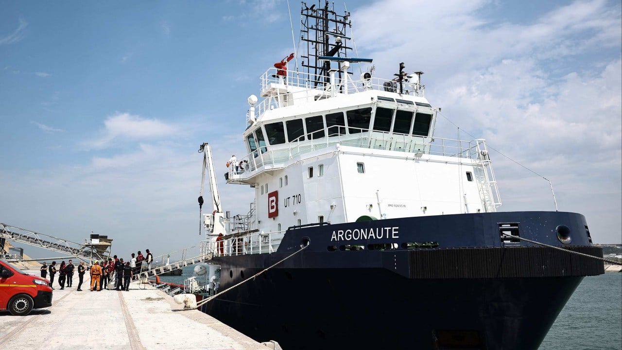 French, UK vessels save 157 migrants from burning boat in Channel
