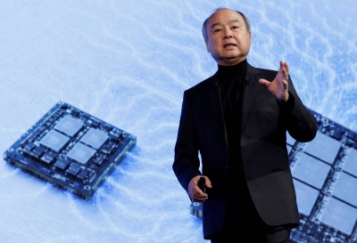 SoftBank seeks $100 billion from Gulf states for AI, FT says