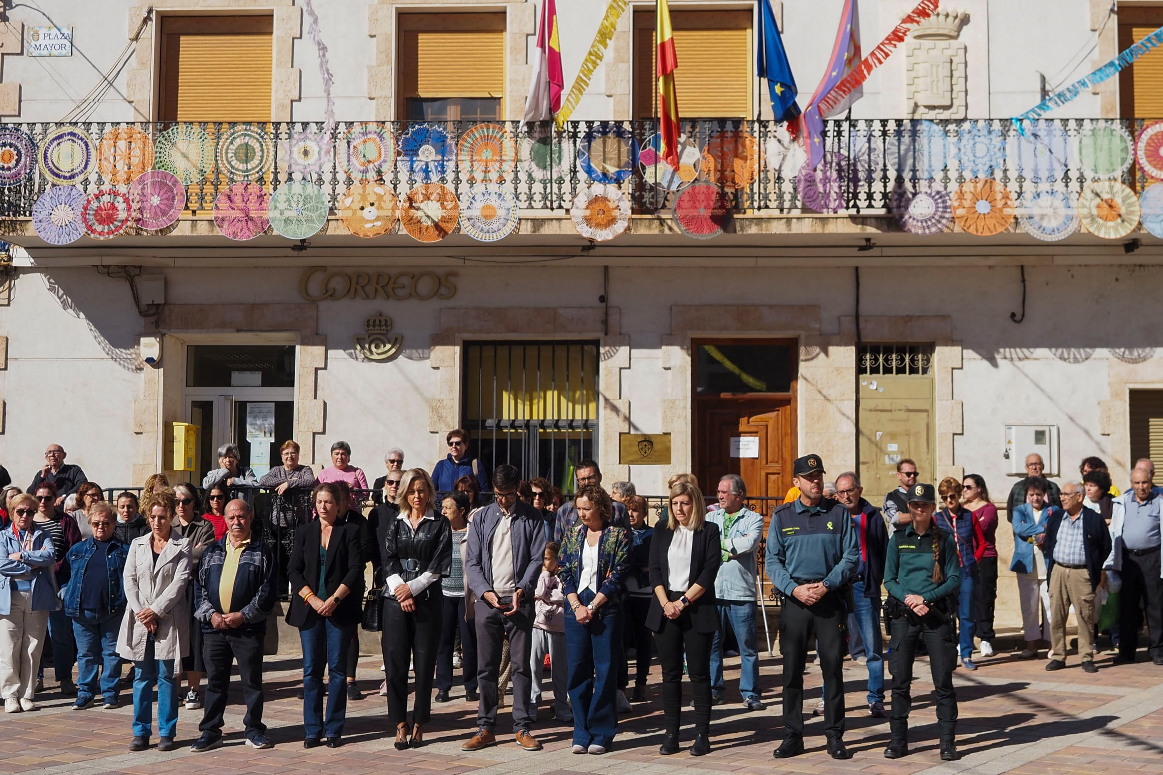 El hombre que asesinó a su mujer en un pueblo de Cuenca sacó a sus hijas de la casa antes de matarla