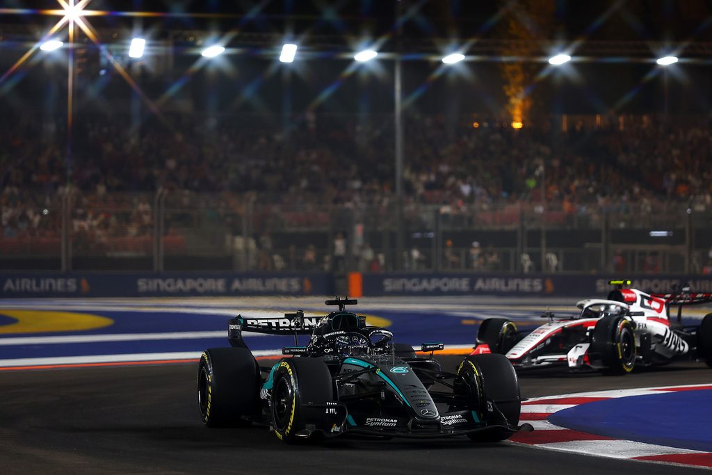 Mercedes Left with Head Scratching after Russell & Antonelli’s Split Strategy in Singapore