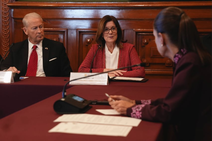 Sheinbaum meets with US business leaders and ambassador amid controversy over US-backed police academy
