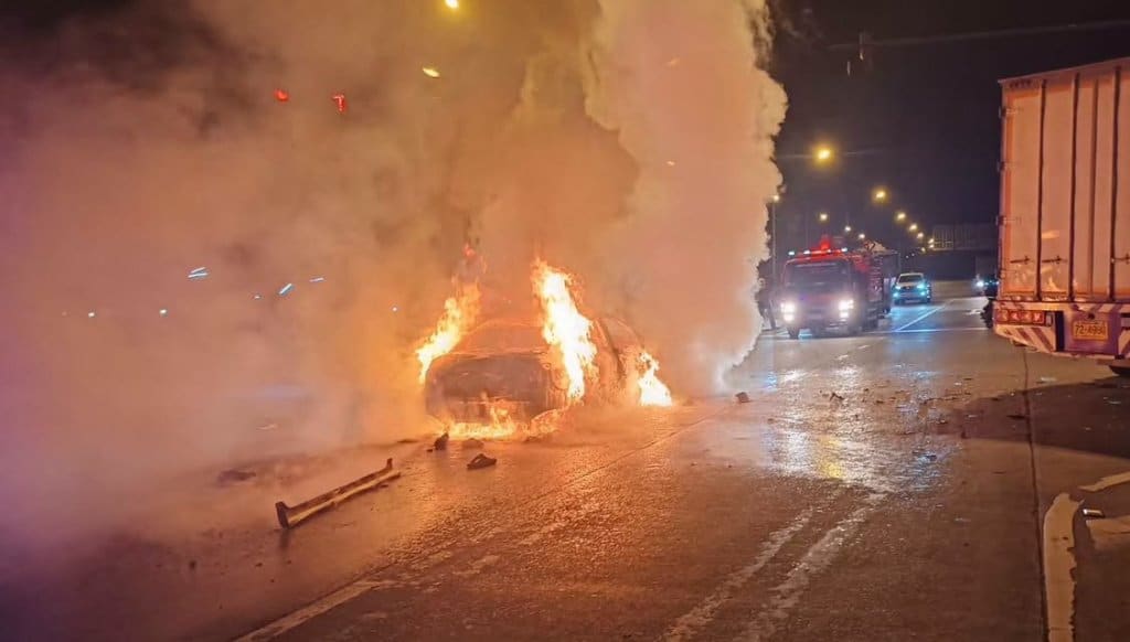 Chiang Rai Crash: Driver Escapes Blazing Car Alive