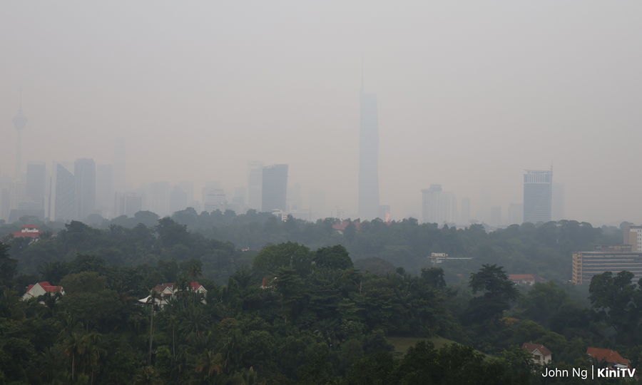 Indonesia details crackdown, firefighting efforts as haze chokes Malaysia