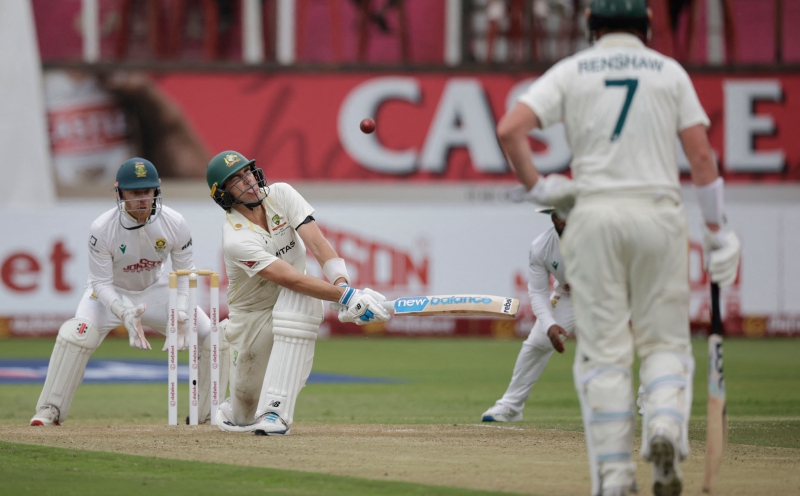 Australia struggle against South Africa quicks in first Test
