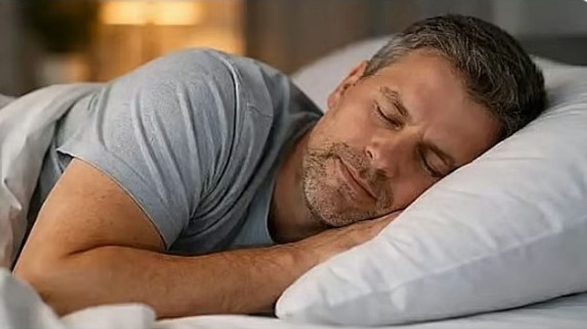 Study links sleep disorders and poor physical health to feeling older