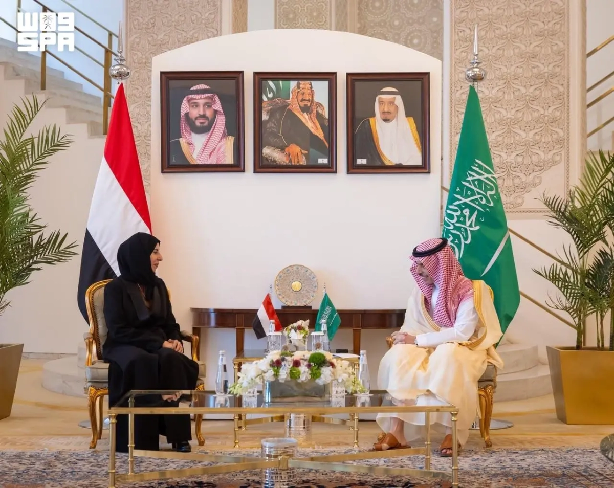 Foreign minister pledges full support during meeting with Yemeni counterpart in Riyadh