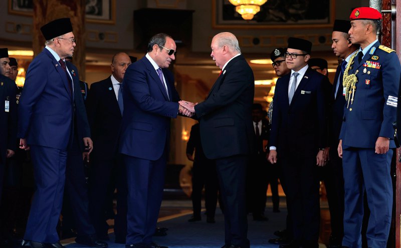 El-Sisi invites Sultan Ibrahim, Anwar to visit Egypt