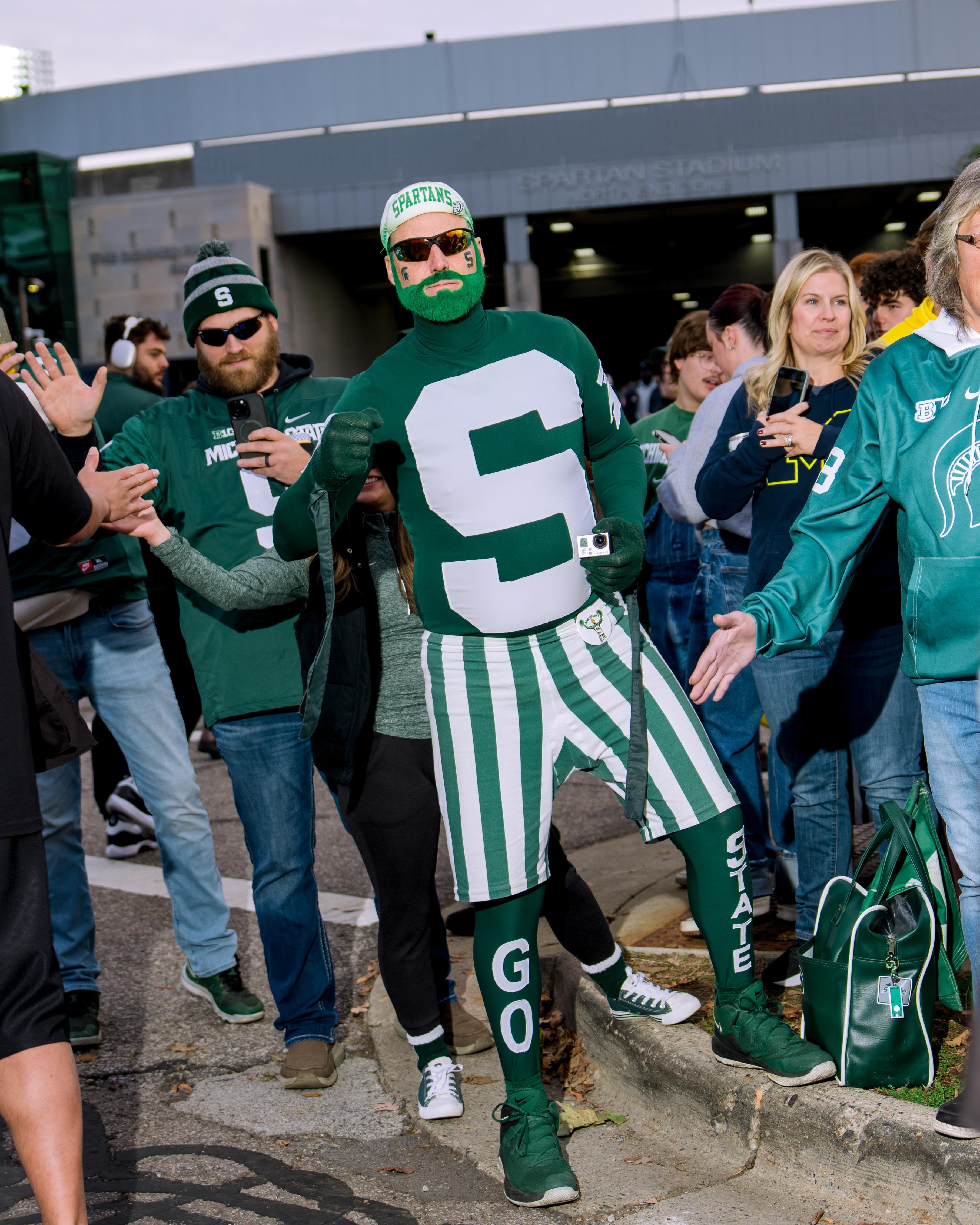 Michigan State Spartan fans predict a win against Illinois Fighting Illini