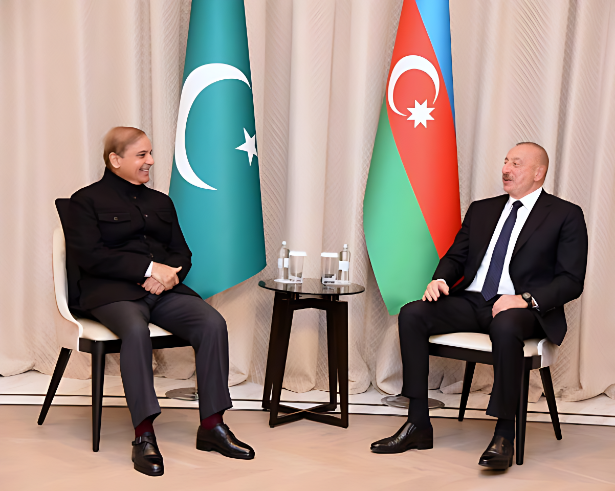 Azerbaijan president lauds Pakistan's 'constructive efforts' for regional peace in call with PM Shehbaz