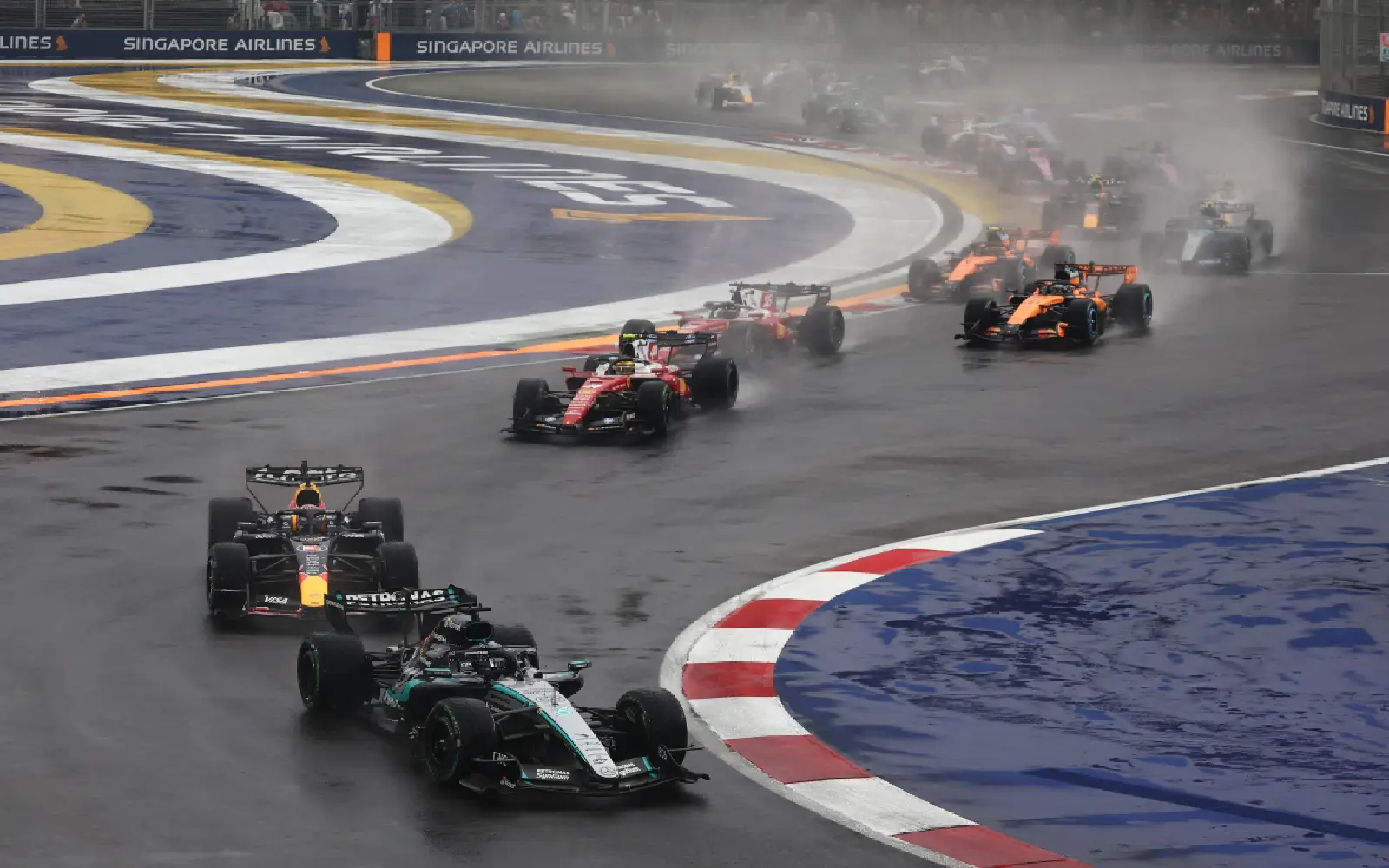 Singapore F1 sprint underway after rain delay
