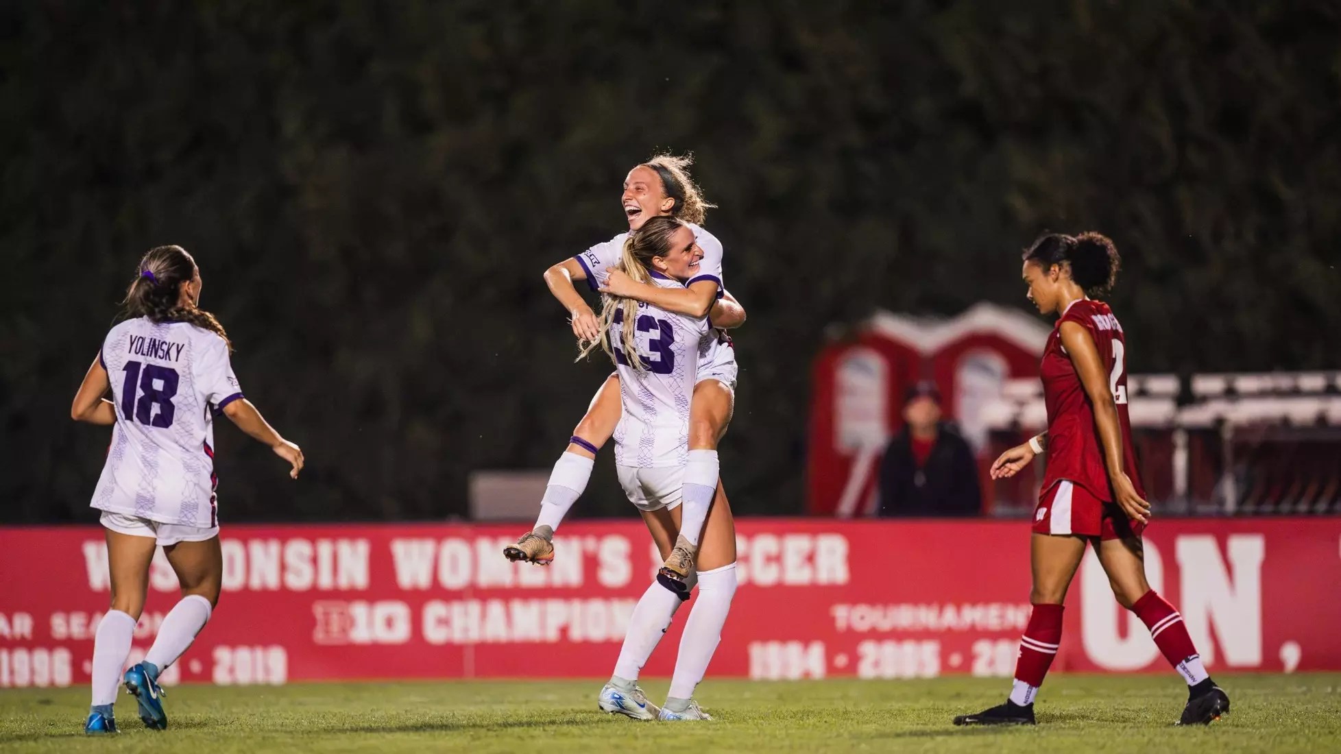 Soccer: Olivia Geller notches six-save shutout, leads No. 6 TCU past No. 22 Wisconsin