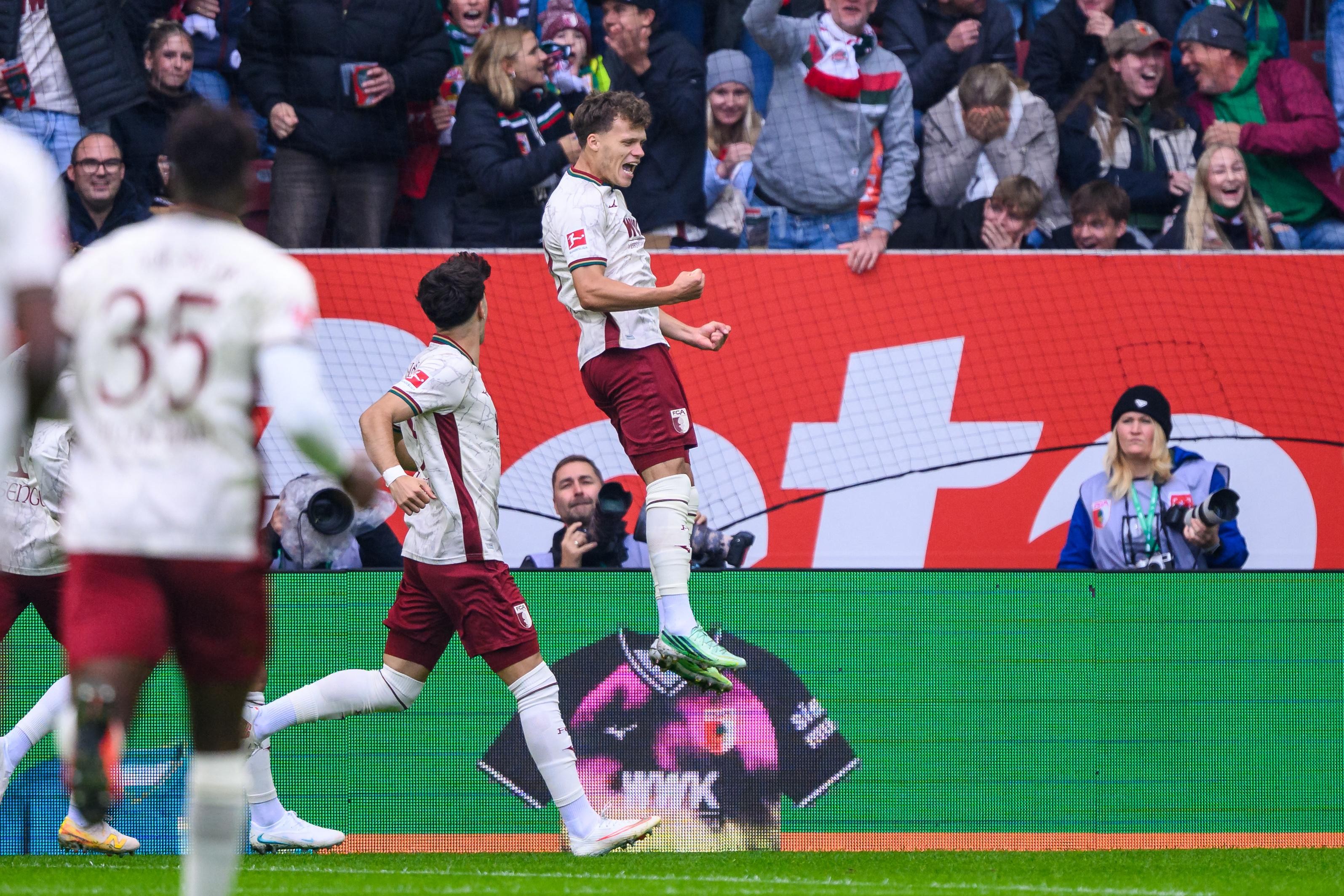 Robin Fellhauer sets new Bundesliga record with fastest goal ever vs. Bayern Munich