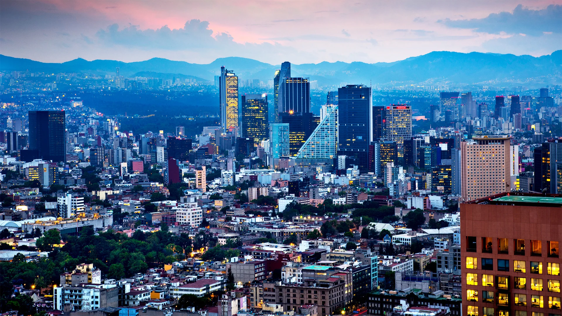 Digital Nomads Are Leaving the U.S. for These 4 Cities