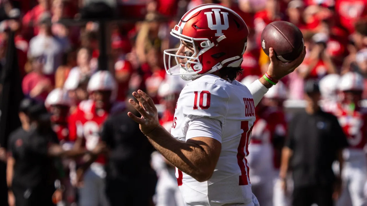 Curt Cignetti, Josh Hoover pull a 'Fernando' for Hoosiers in fourth-quarter vs. Nebraska