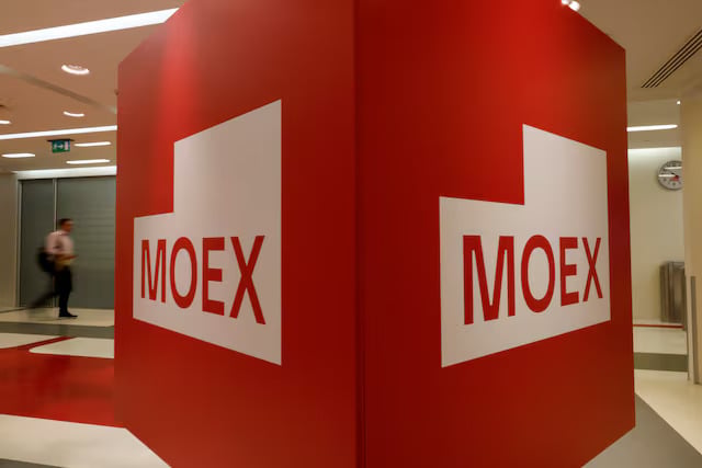 Russia stocks lower at close of trade; MOEX Russia Index down 4.29%