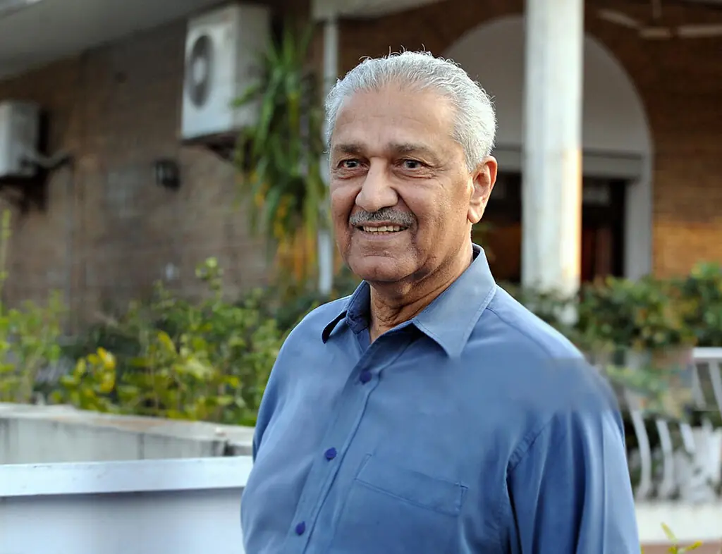 SSUET Chancellor pays tribute to Dr Qadeer on death anniversary