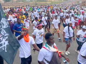 Massive crowd at Brock Royal family Osu Duku WalK
