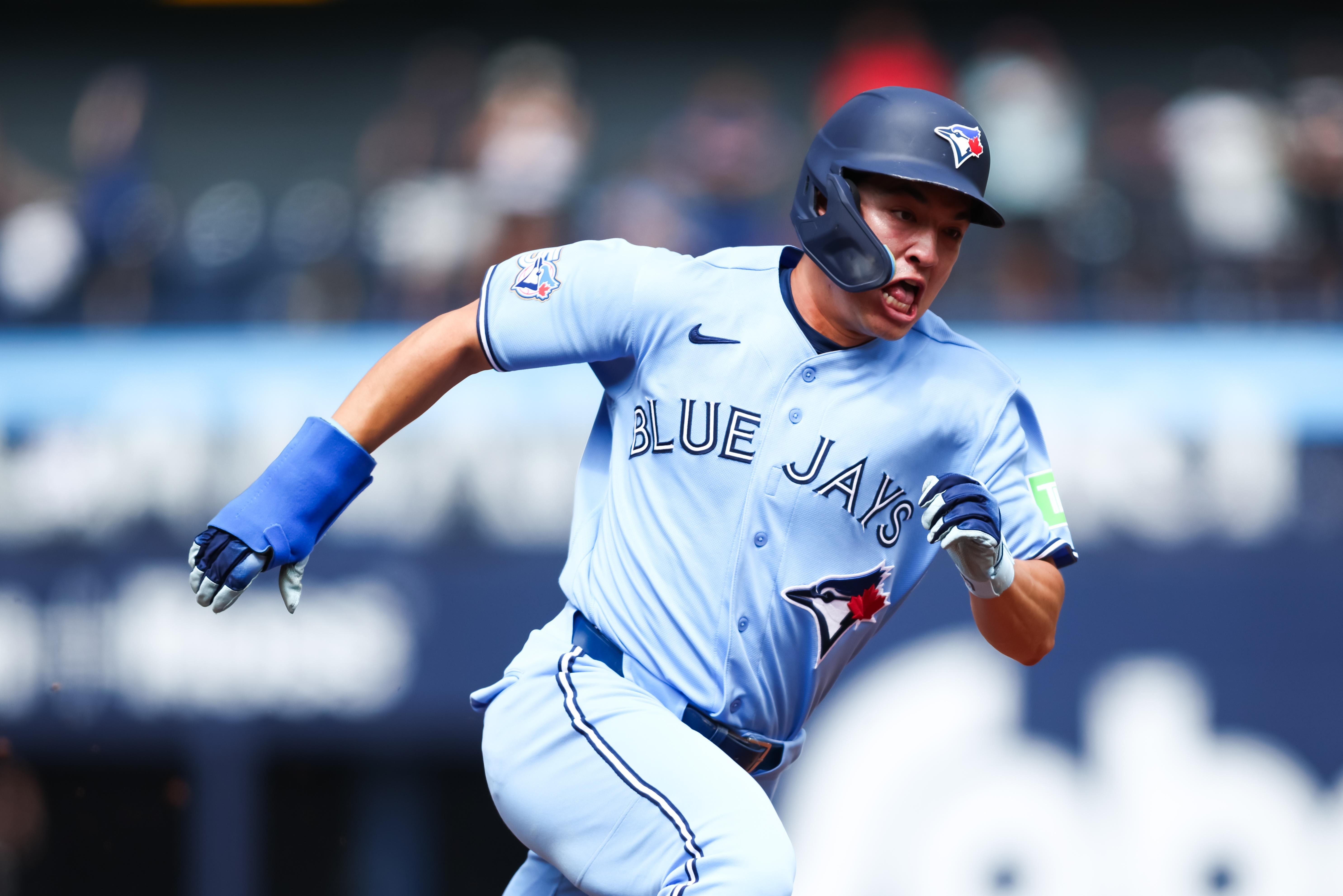 Jays Lose In Extra Innings