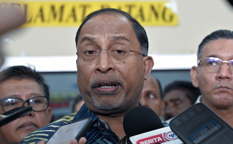 Riyadh attack: No evacuation for M'sian students yet, says Zambry
