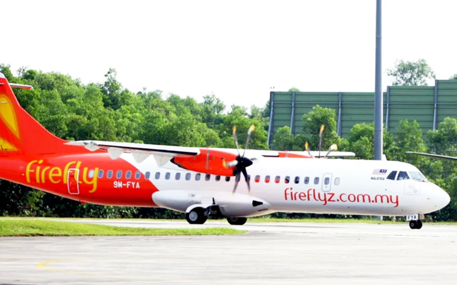 Firefly cancels Subang-Seletar flights over haze concerns