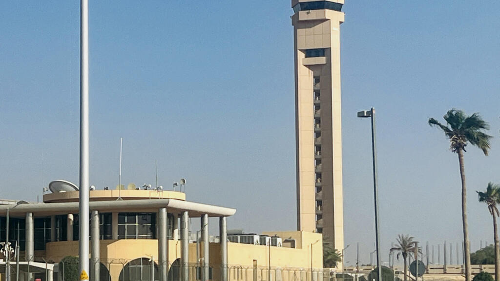 Western leaders slam Houthi attack on Riyadh airport, warn citizens to stay away