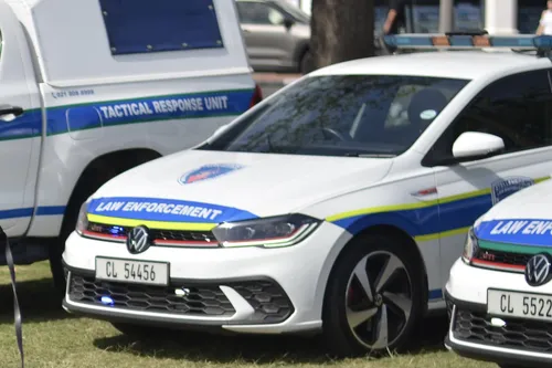 ‘I’ll shoot you in the face’: Stellenbosch officers clash with residents