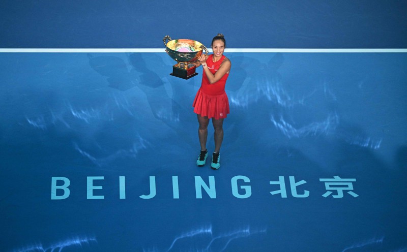 Zheng beats Andreeva to become first home player to win China Open