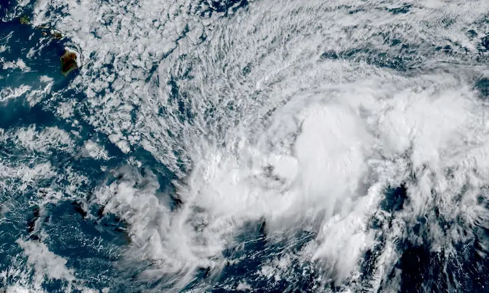 Hurricane Lala leaves thousands without power in Hawaii