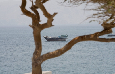 Covert Mideast oil flows are keeping global prices in check