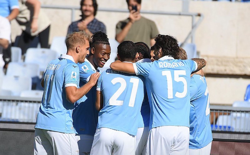 'Dizzy' Lazio join Inter at top of Serie A as Roma, Juve and Milan held