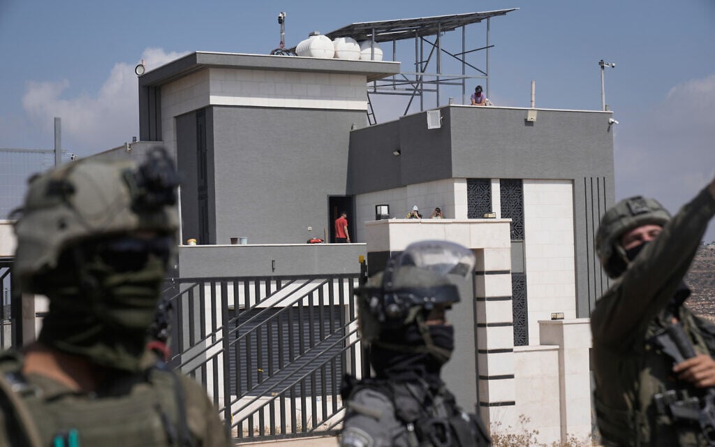 US officials to reportedly tour West Bank town that settler extremists are besieging