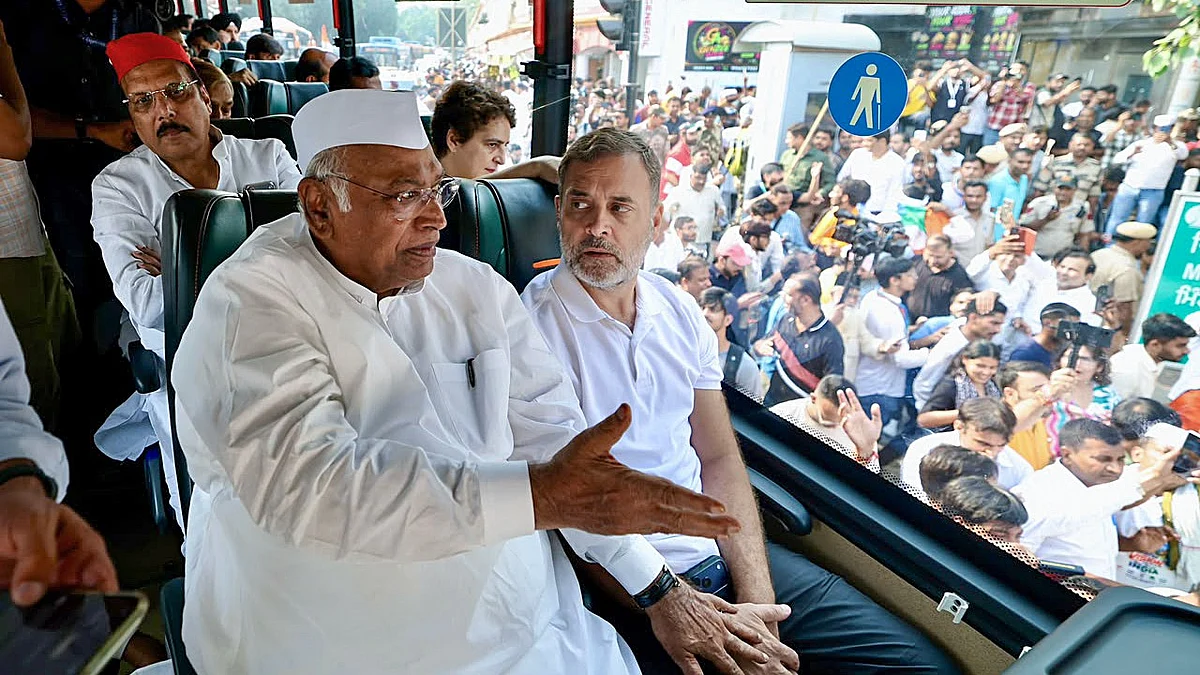 Delhi INDIA Bloc Protest LIVE: Opposition To March Against CEC Gyanesh Kumar; Seek Meeting With CJI