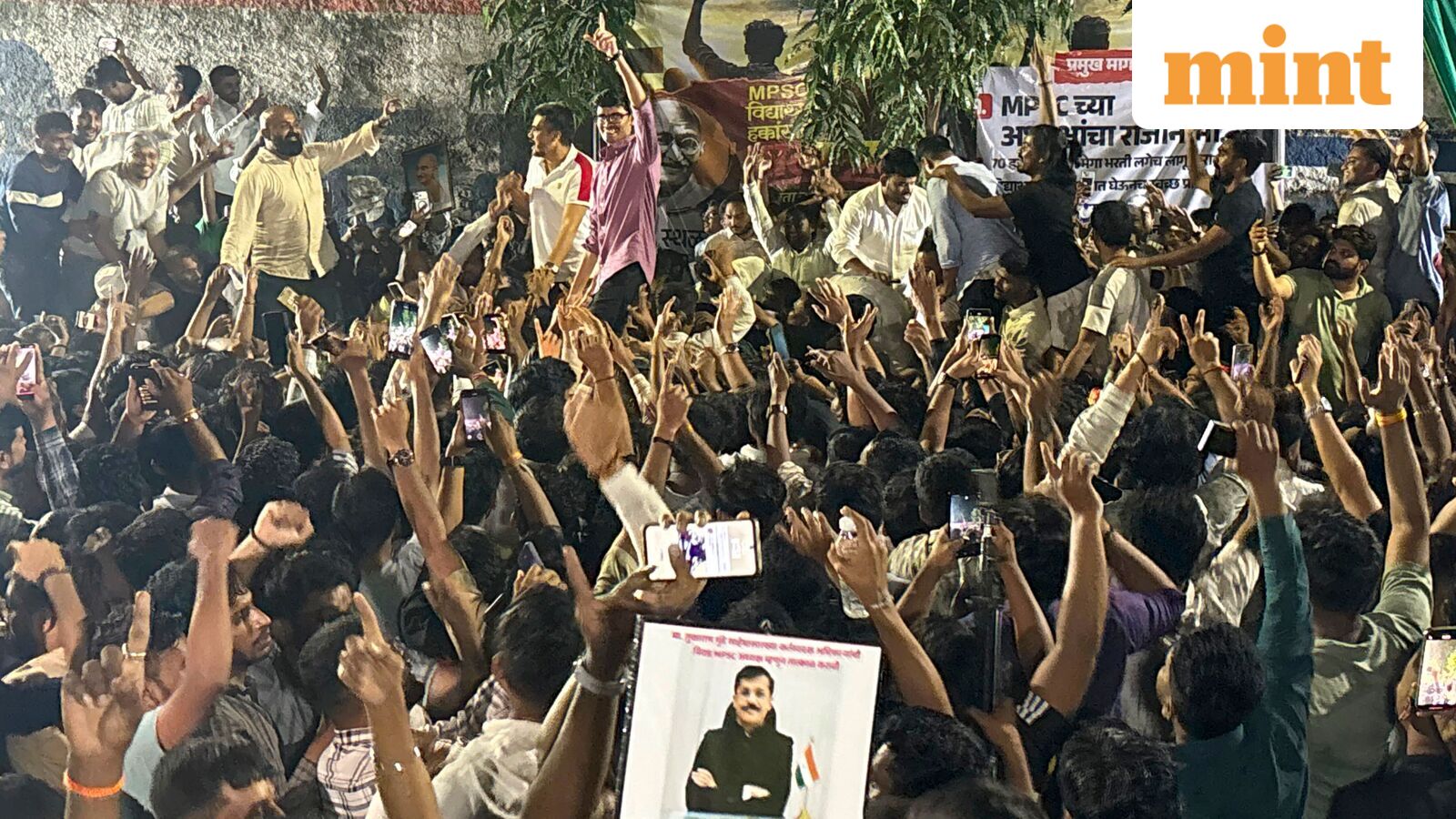 MPSC aspirants call off 10-day Pune protest: Tukaram Mundhe to lead inquiry panel, chairman goes on leave — Top updates