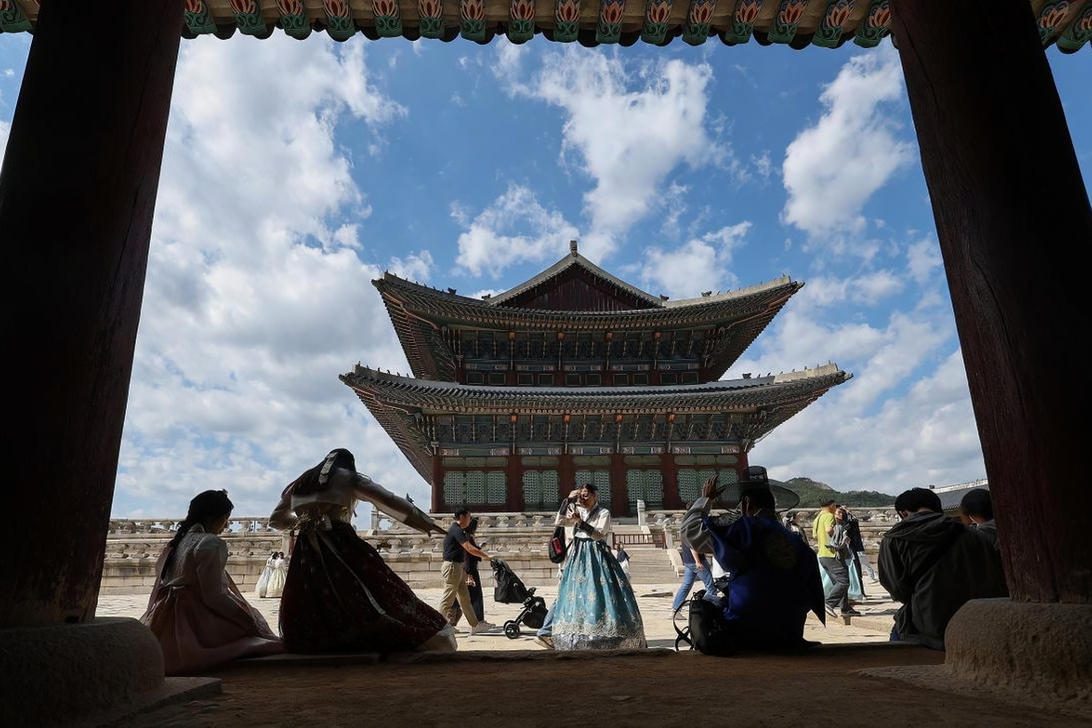 Restored Gyeongbok Palace hall offers rare look into incense, royal rituals