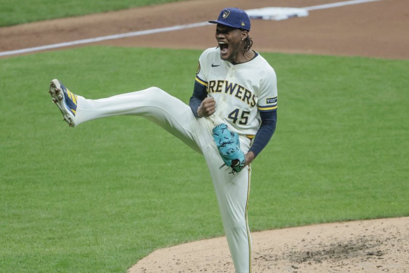 Turang, Lara, Brewers bullpen beat Dodgers in NLCS opener