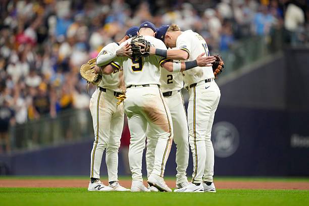 Milwaukee shuts down Dodgers in game one of NLCS