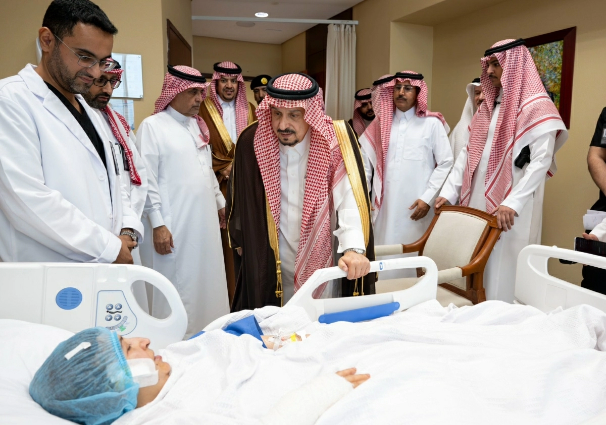 Riyadh emir visits civilians injured in Houthi attack on King Khalid International Airport