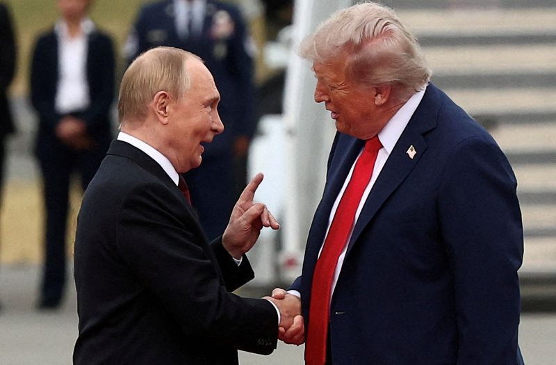 Trump defends Russia diesel deal amid bipartisan criticism