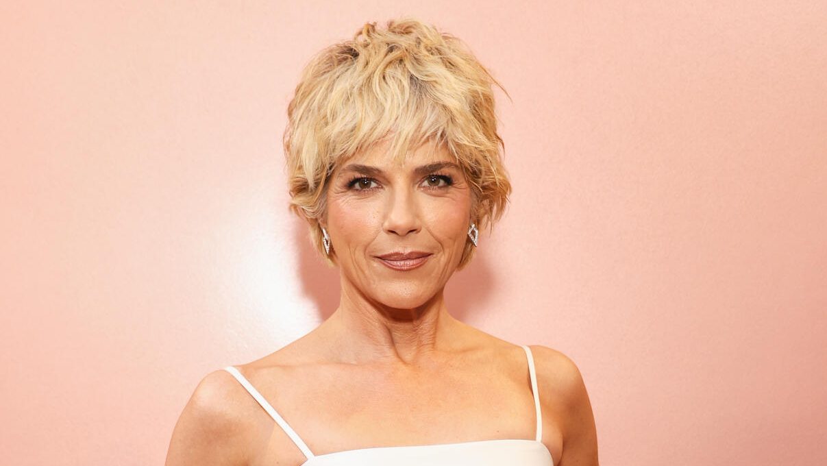Selma Blair Taken To Hospital After Allegedly Biting Flight Attendant & Trying To Open Plane Door