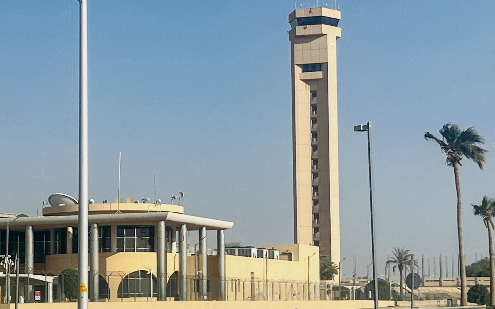 US mission in Riyadh says govt personnel need permission to use all Saudi airports
