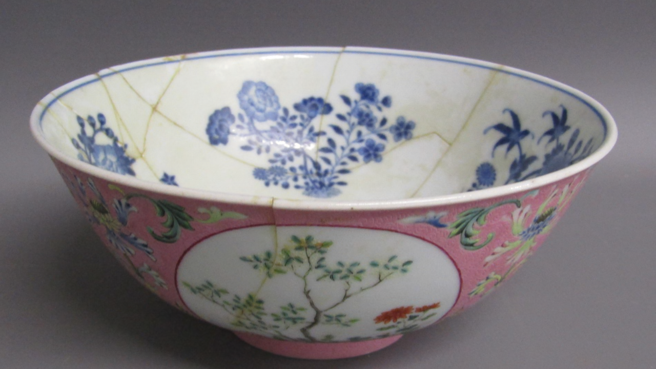 Woman's 'broken porcelain' in attic sells for £160k after 20 years