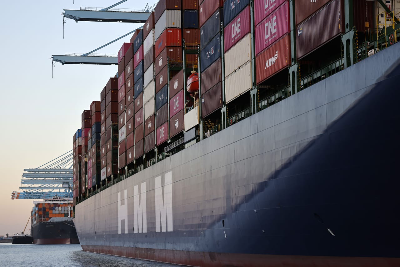 The global economy is starting to look K-shaped. Here are the winners and losers, and where the U.S. fits.