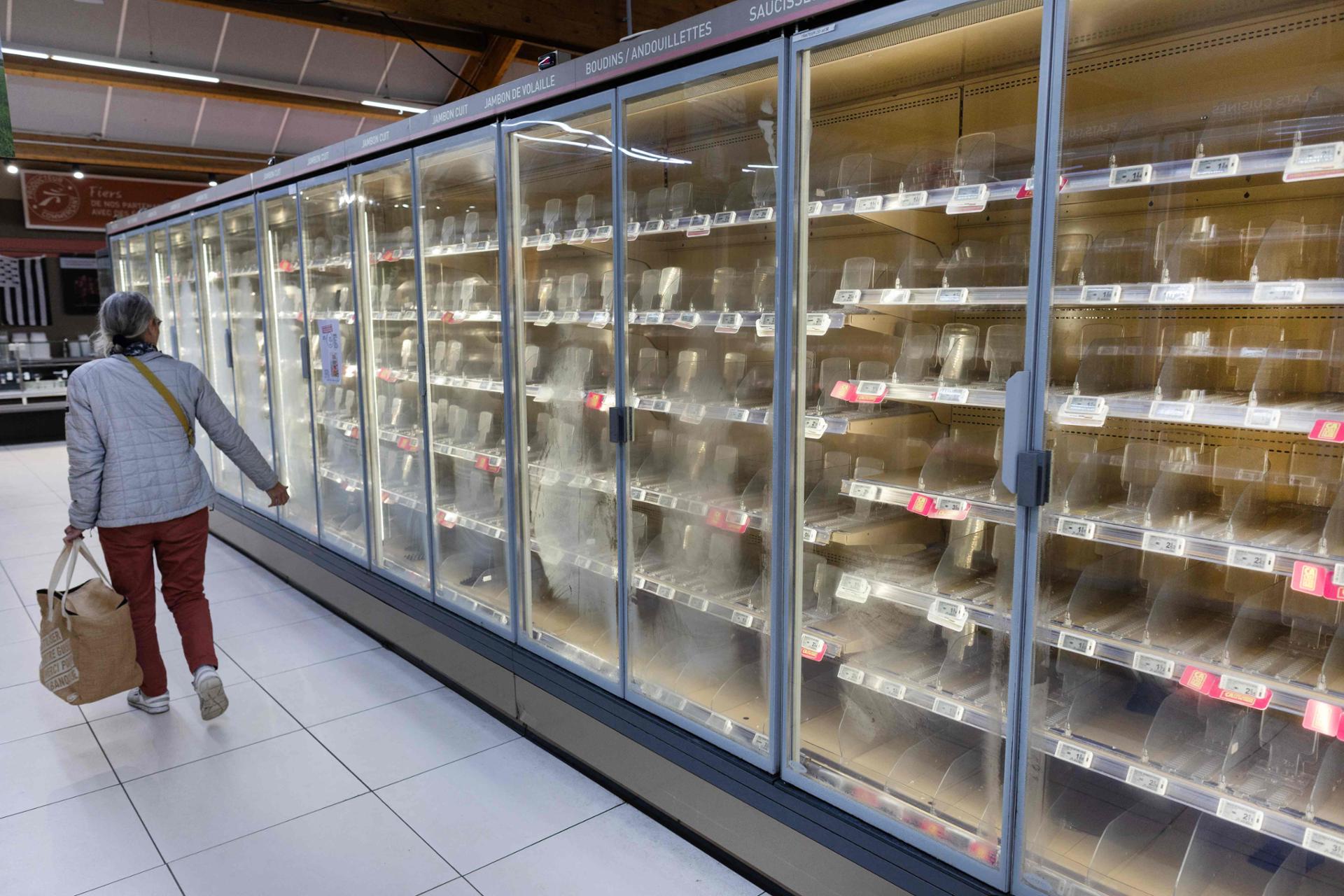 Hackers heat French supermarket fridges, sparking fires and spoiling food