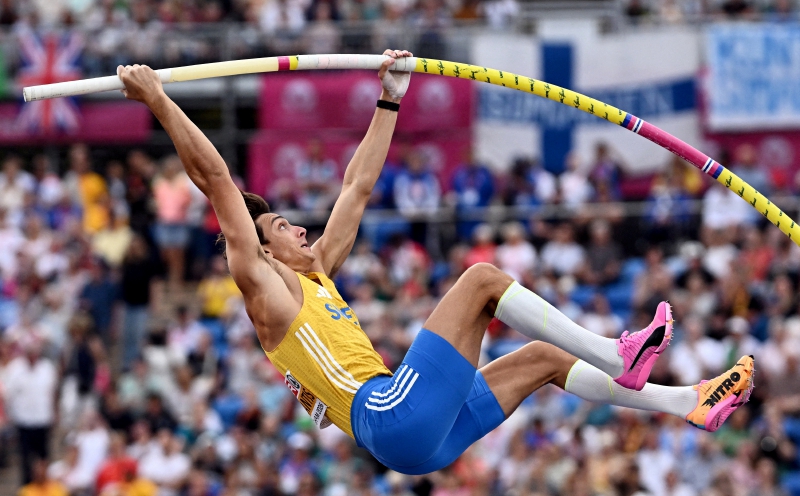 Duplantis masterclass for fourth Euro pole vault title