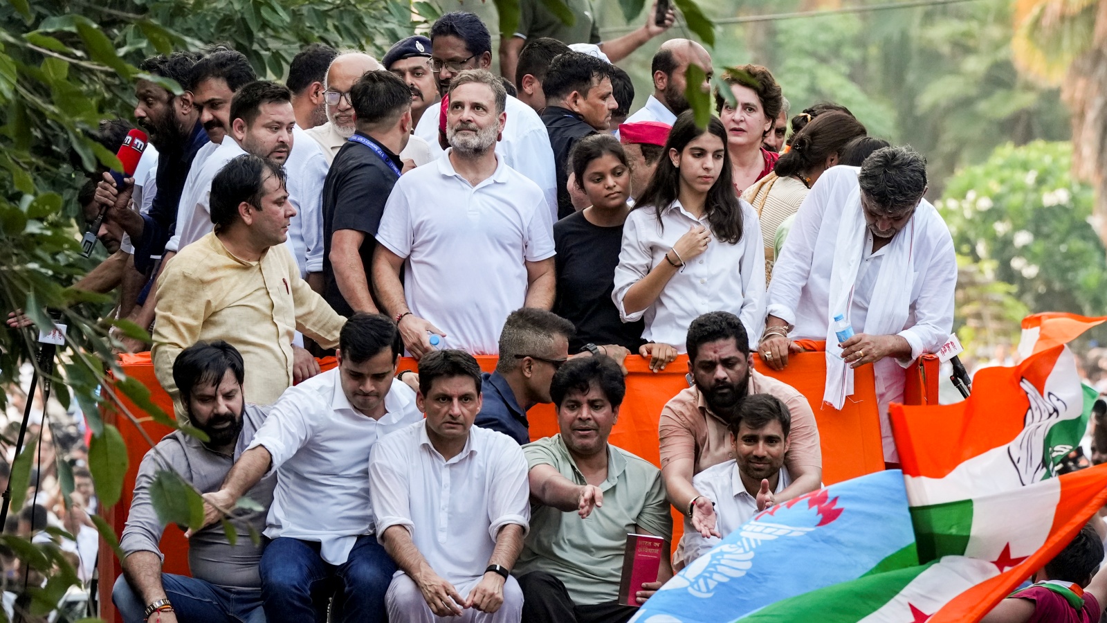 Anti-EC Protest News Live Updates: Rahul Gandhi invites INDIA bloc MPs for high tea after ‘March for Democracy’